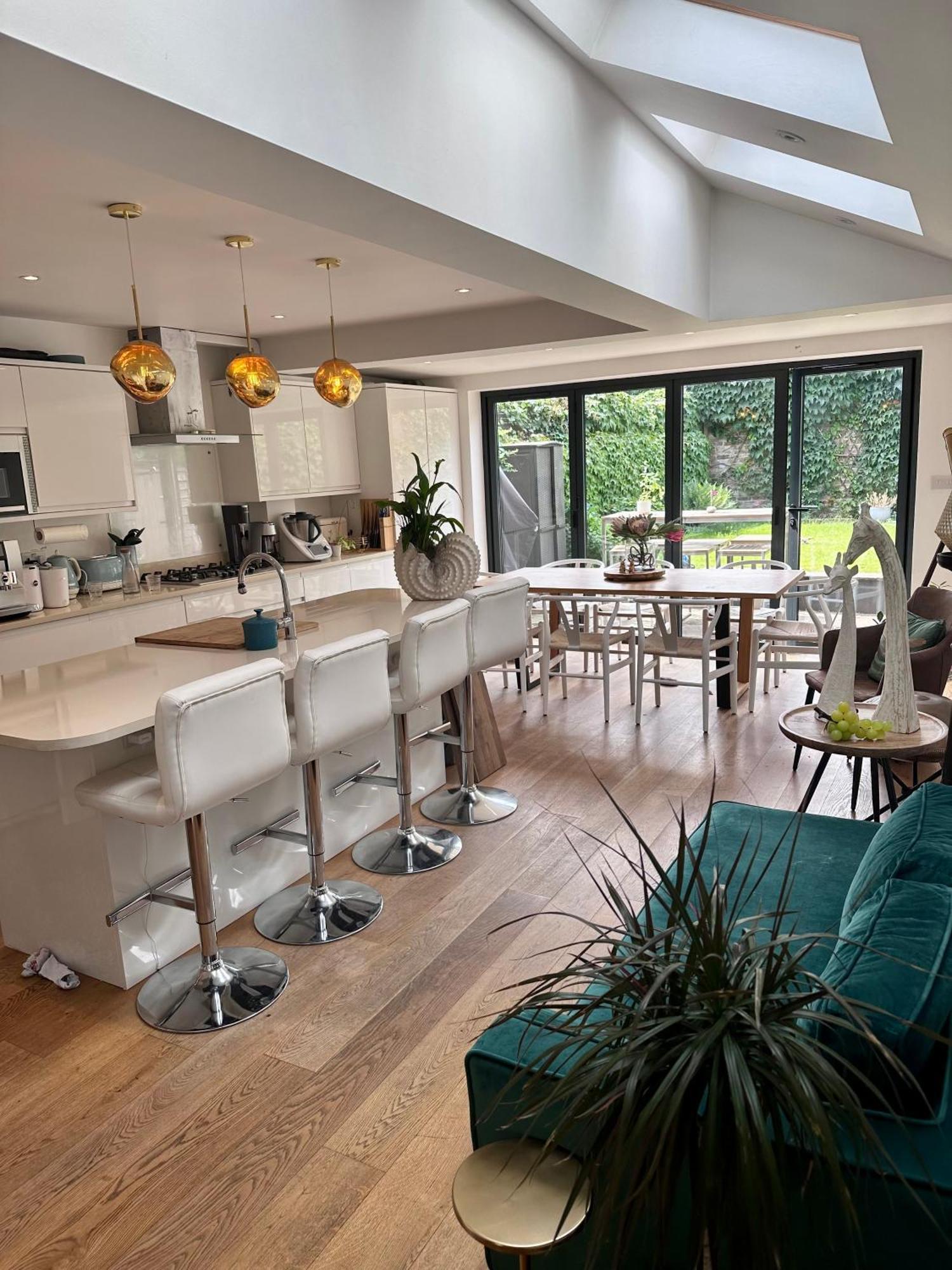 Large Bedroom In Beautiful House ロンドン エクステリア 写真